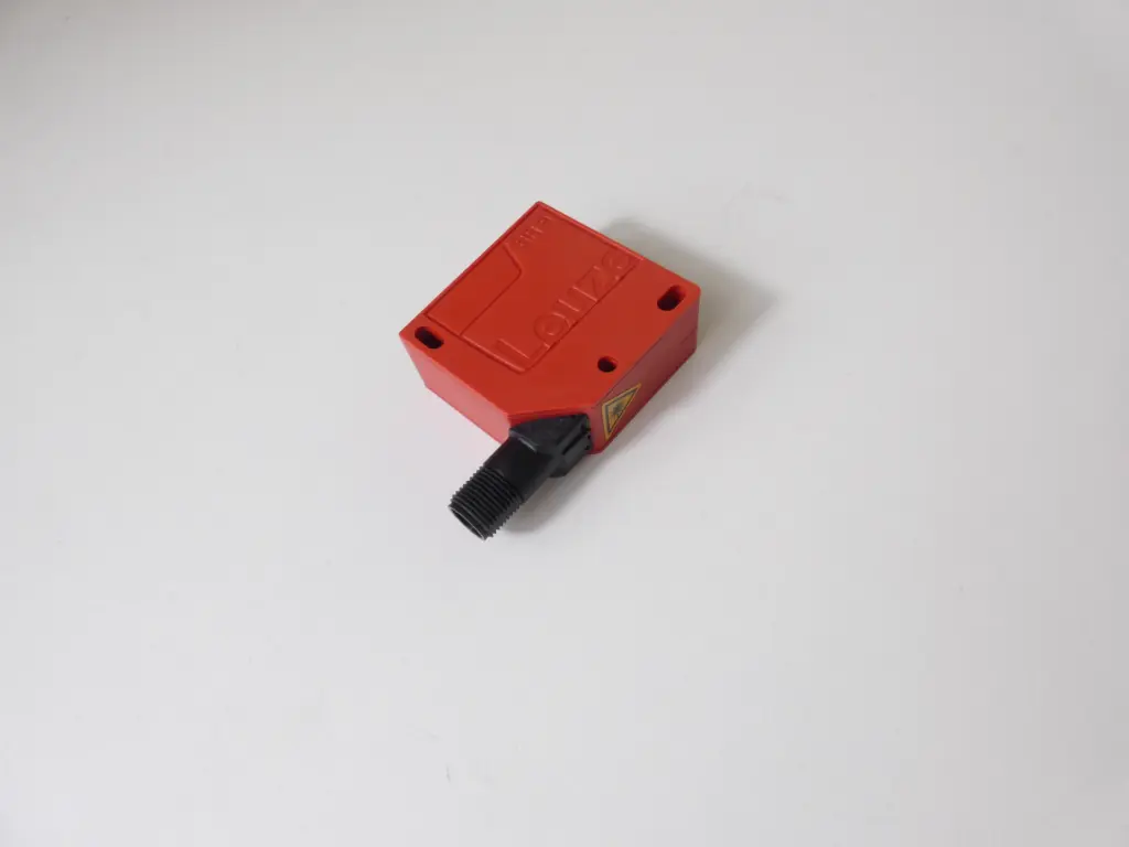 3037704