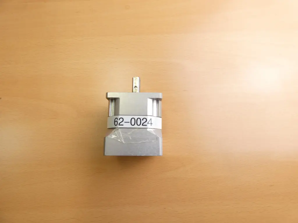 7900588