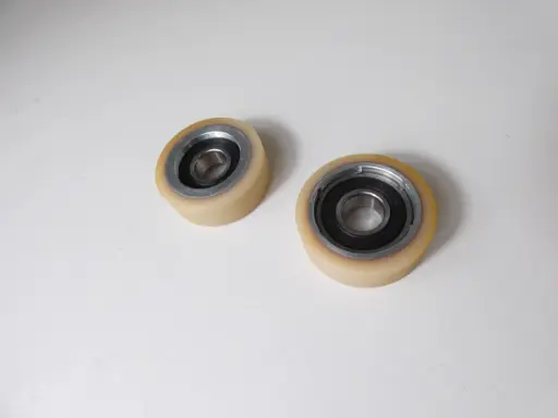 1001560