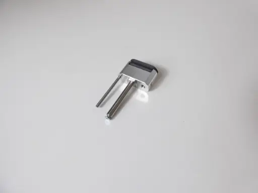 1072447