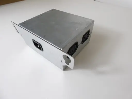 3045660