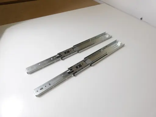 7900232