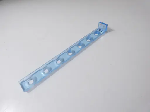 7900100